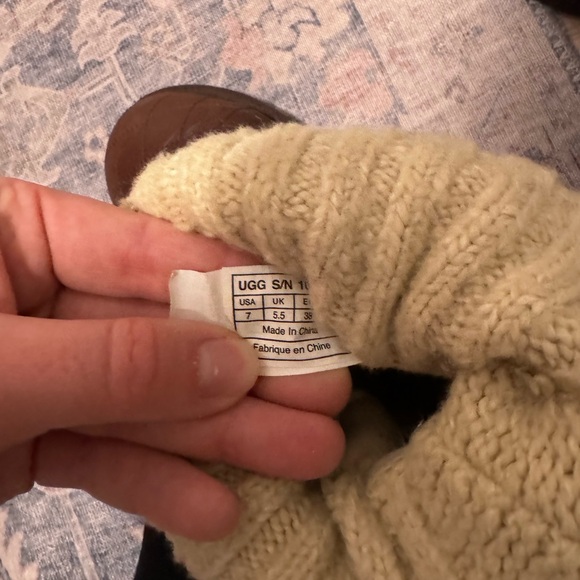 UGG Australia Cambridge boots - Picture 4 of 5